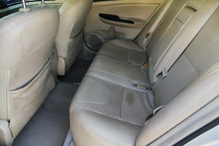 Used BYD Surui 2012 1.5TID Automatic Luxury Version Left Rear Seat