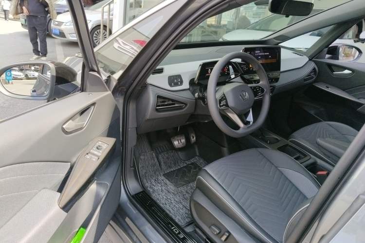 Used Volkswagen ID.3 2024 Pure & Smart Edition