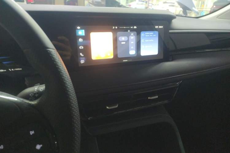 Used Roewe i5 2023 1.5L Manual Comfort Edition