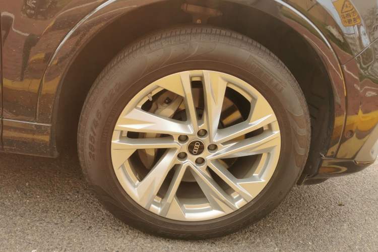 Used Audi Q7 2021 45 TFSI quattro S line Sport model