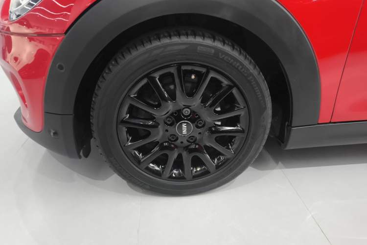Used MINI 2019 1.5T COOPER Classic Edition Five-Door Version Left Front Wheel Hub