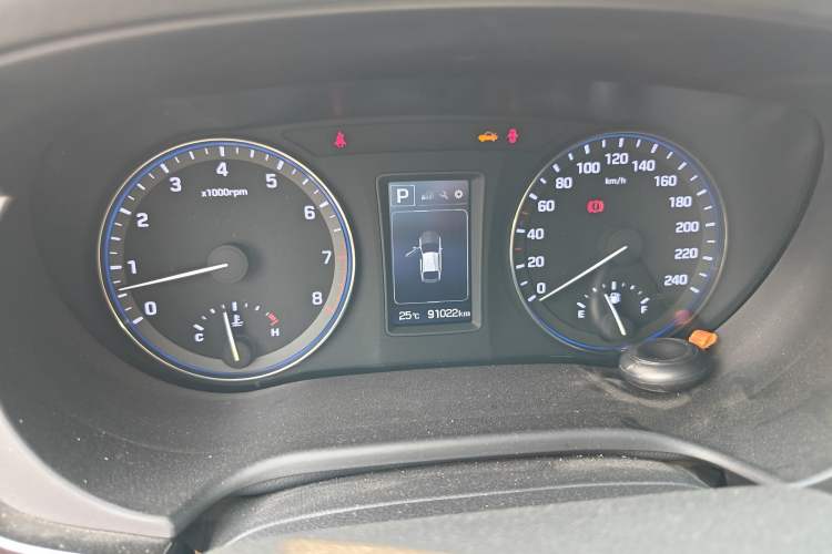 Used Hyundai Mistra 2016 1.8L Automatic Smart GLS Instrument Cluster