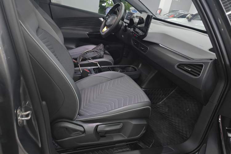 Used Volkswagen ID.3 2023 Pure Smart Edition Right Front Seat