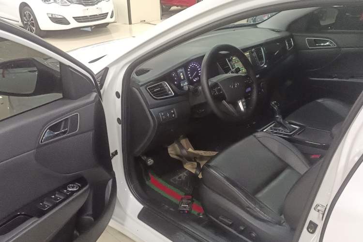 Used Hyundai Mistra 2014 1.8L Automatic Deluxe DLX Model
