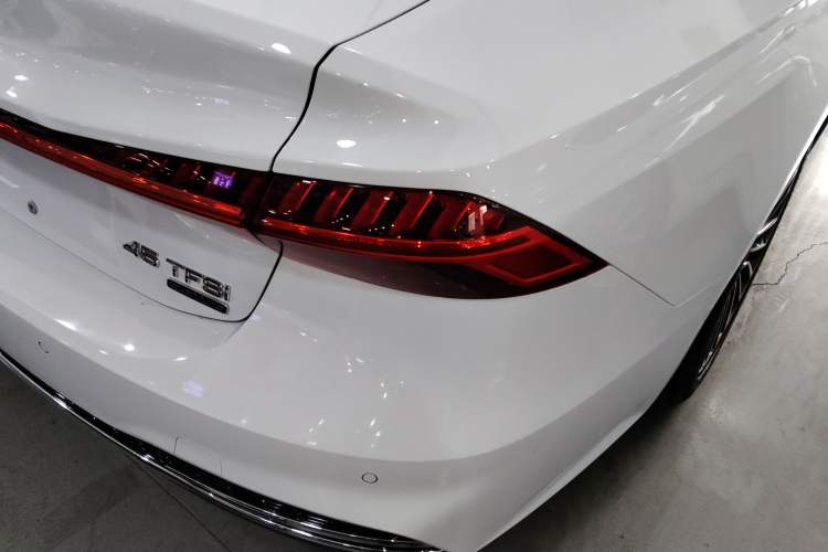 Used Audi A7L 2022 45 TFSI quattro S-line Visionary Crystal Package
