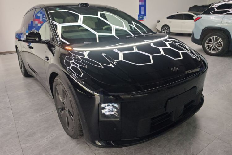 Used Li Auto i6 2025 Model Two-Wheel-Drive Standard Type Front Right 45 Deg