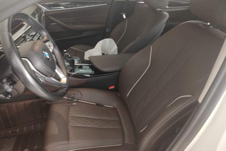 Used BMW 5 Series 2021 525Li Luxury Package Left Front Seat