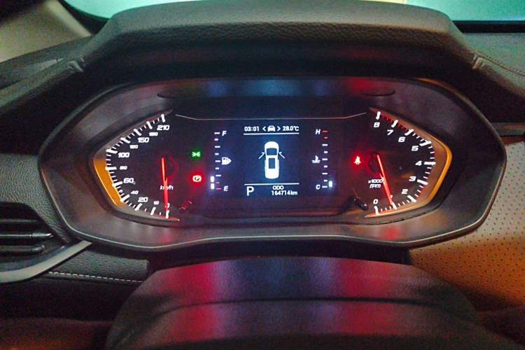 Used SAIC MAXUS G50 2019 1.5T Automatic Elite Edition China VI Standard Instrument Cluster