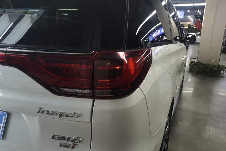 Used GAC Trumpchi M8 2018 320T Luxury Edition
