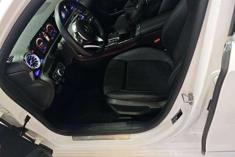 Used Mercedes-Benz A-Class 2022 Second Facelift A 200 L Sport Sedan Fashion Version Left Front Seat