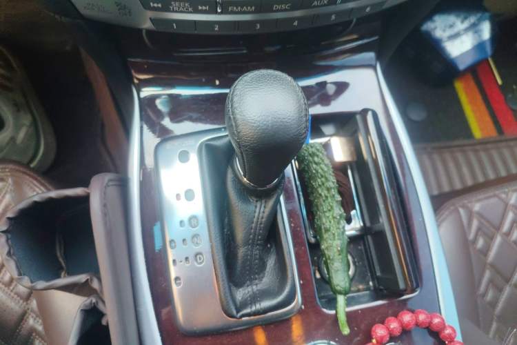 Used Infiniti Q70 2019 Q70L 2.0T Enjoyment Edition PLUS Gear Lever