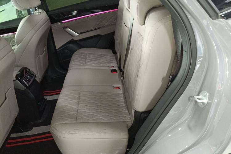 Used BYD Tang New Energy 2025 Intelligent Driving Version DM-i 115KM Prestige Edition Left Rear Seat