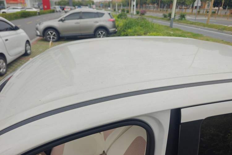 Used Wuling Hongguang MINIEV 2025 Four-Door Version Advanced Edition Roof