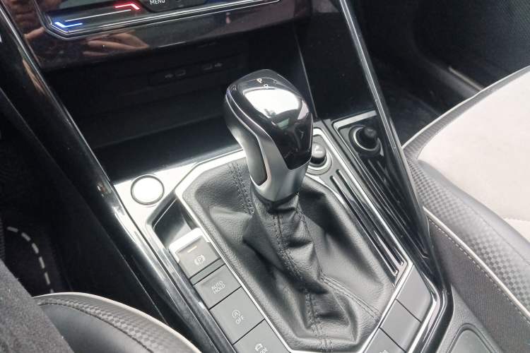 Used Volkswagen Tayron X 2020 330TSI Two-Wheel Drive Luxury Smart Connectivity Version