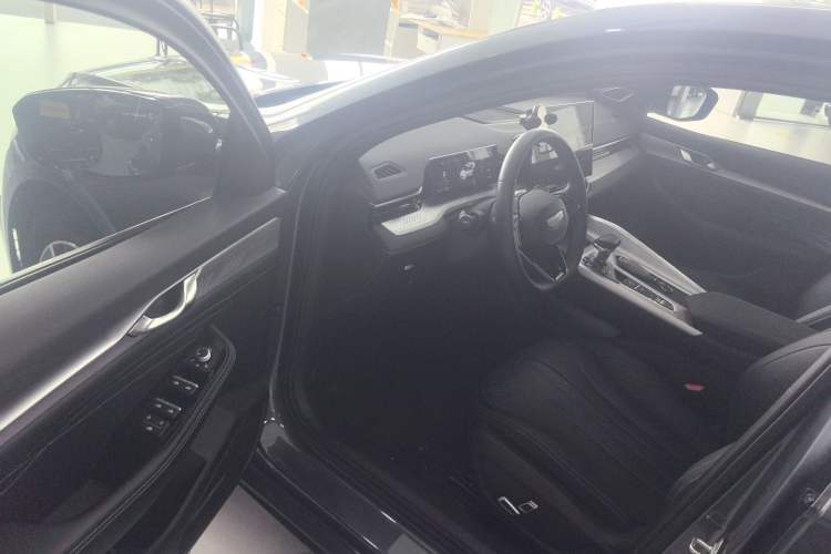 Used Geely Auto Preface 2025 Dongfang Yao 1.5TD Fuyao Edition