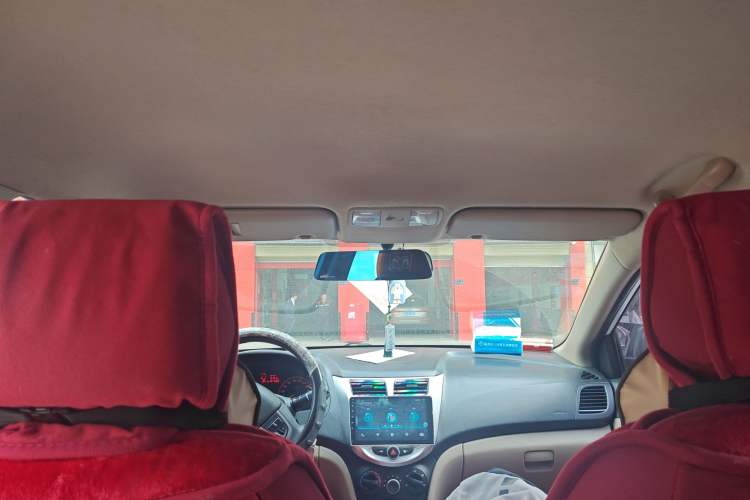 Used Hyundai Verna (older generation) 2014 1.4L Manual Smart GLS Trim Headliner