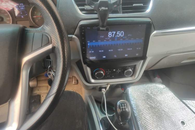 Used Jinbei New Hiace X30L 2018 1.5L Box Truck Wealth Edition DLCG14 Audio And AC Panel