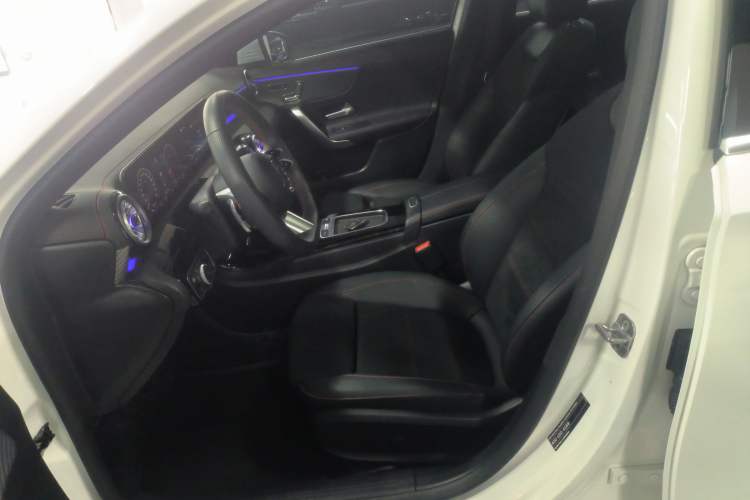 Used Mercedes-Benz A-Class 2025 A 200 L Fashion Model Left Front Seat