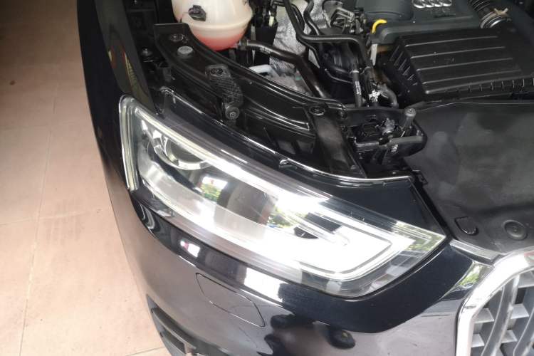 Used Audi Q3 2015 30 TFSI Comfort Model