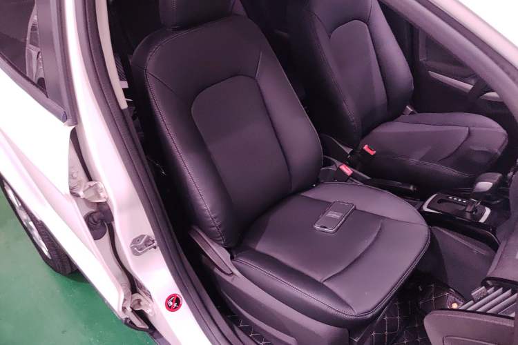 Used Ford EcoSport 2013 1.5L Automatic Fashion Model