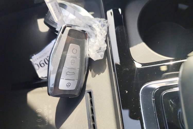 Used Geely Auto Preface 2026 Model Oriental Yao 1.5TD Kunlun Edition Vehicle Key