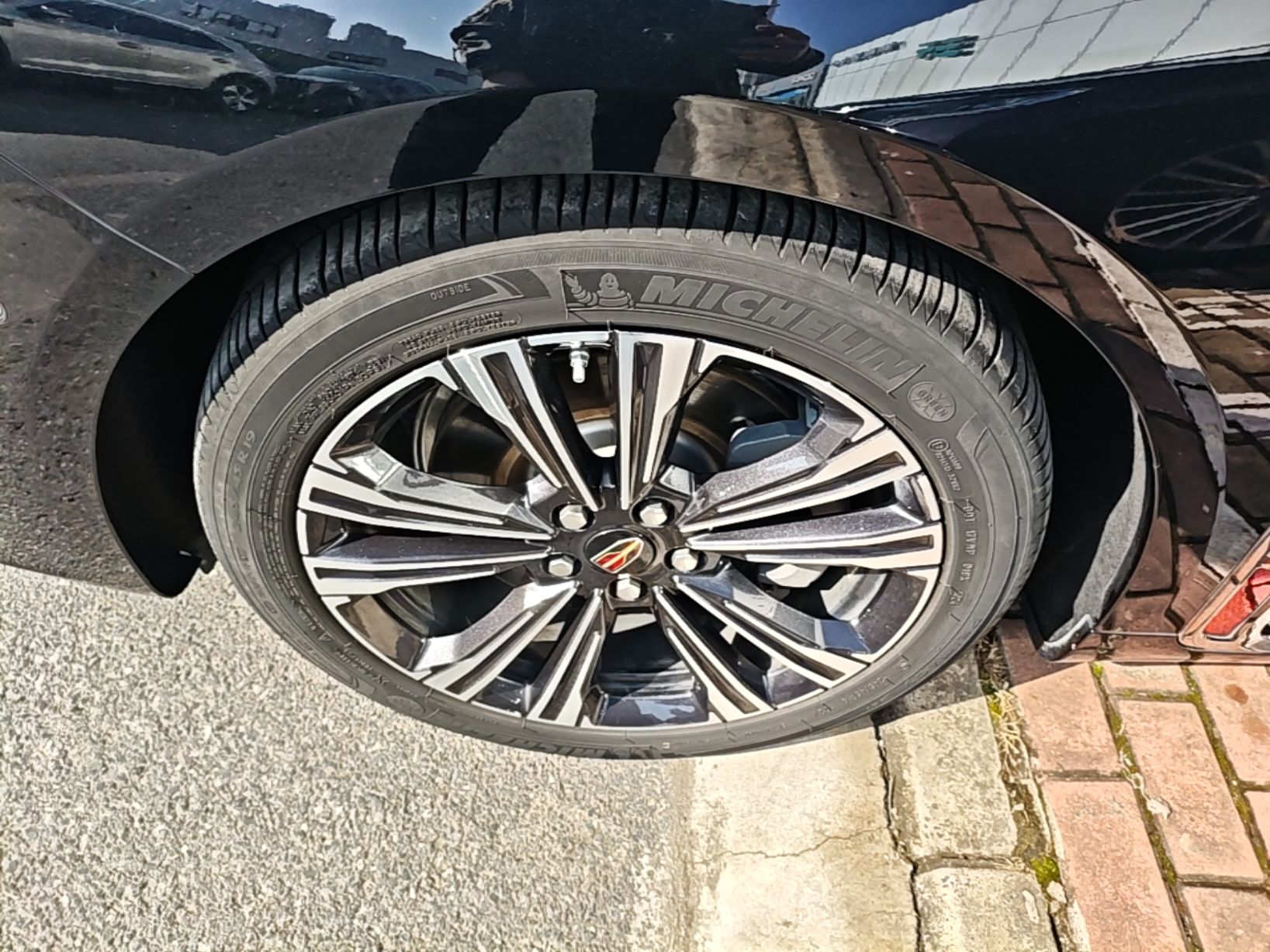 Hongqi H9 2024 2.0T Qichang Private Enjoyment Luxury Edition — снимка 10