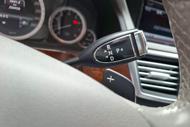 Used Mercedes-Benz E-Class 2013 E 300 L Elegant Model
