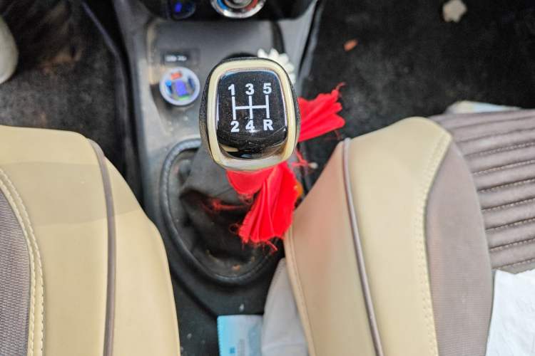 Used Jinbei Zhishang S30 2014 1.5L Manual Comfort Model Gear Lever