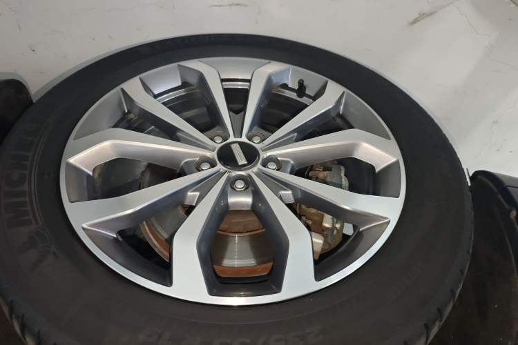 Used Wey VV6 2018 2.0T Two-Wheel Drive Flagship Version China V Standard
