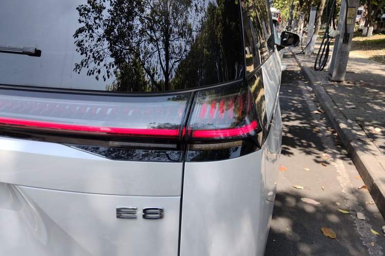 Used GAC Trumpchi E8 New Energy 2024 150km MAX Exterior 3