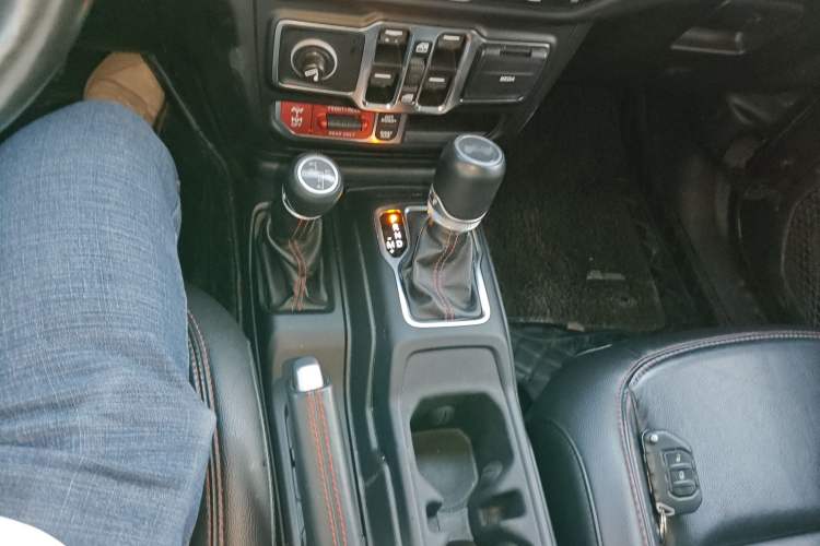 Used Jeep Wrangler 2021 2.0T Robin Hood Four-Door Edition
