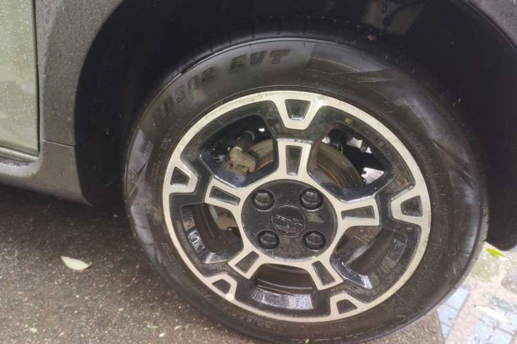 Used Geely Galaxy Panda 2024 200km Panda Rider Right Front Wheel Hub