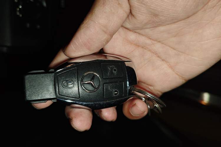 Used Mercedes-Benz R-Class 2017 R 320 4MATIC Business Edition Prestige Model