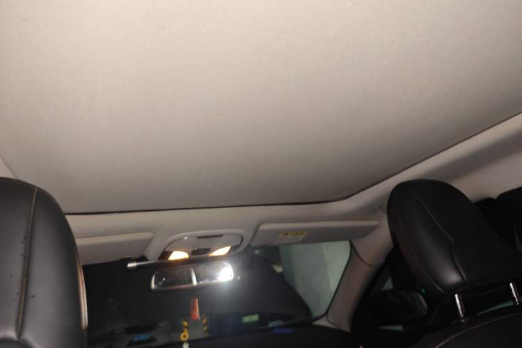 Used Jeep Cherokee 2017 2.0L Superior Edition Headliner