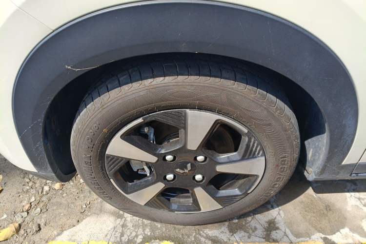 Used Wuling Bingo PLUS 2024 330 km Range Five-Seater Version
