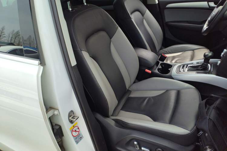 Used Audi Q5 2017 Plus 40 TFSI Technology Model