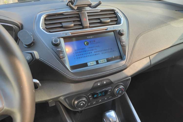 Used Ford Escort 2015 1.5L Automatic Fashion Model
