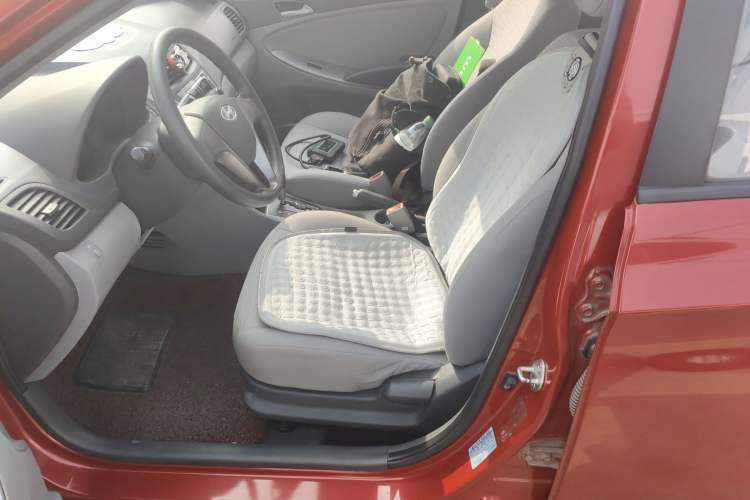 Used Hyundai Verna (older generation) 2014 1.4L Automatic Smart GLS
