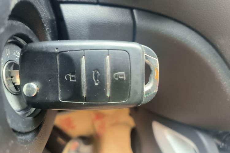 Used CHANGAN CS35 2016 1.6L Manual Luxury Model China V Standard

