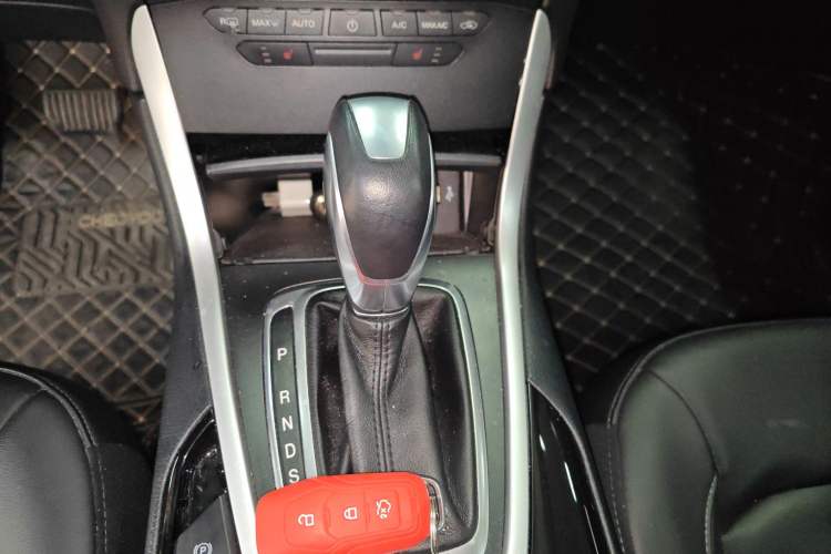 Used Ford Edge 2017 EcoBoost 245 Two-Drive Platinum Edition 5 Seats