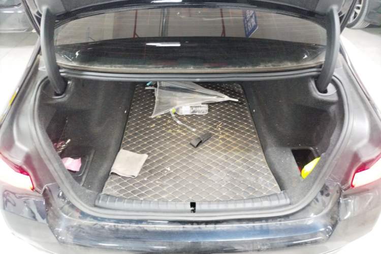 Used BMW 5 Series 2022 530i M Sport Package Trunk