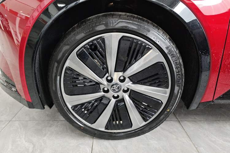 Used Toyota bZ5 2025 Model 550 PRO Left Front Wheel Hub