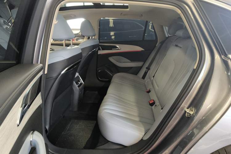 Used Hongqi H5 PHEV 2025 170 Super Hybrid Version
