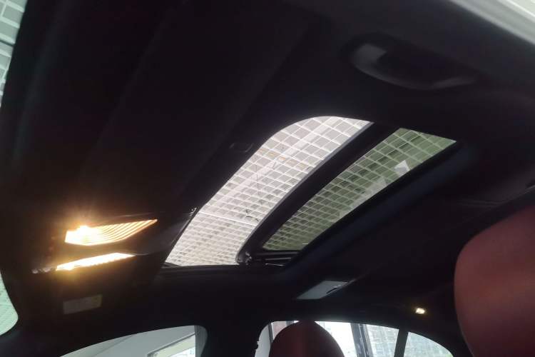 Used BMW 5 Series 2019 Facelifted 530Li Leading Edition M Sport Package