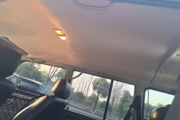 Used Leopaard Q6 2015 2.4L Manual Two-Wheel-Drive Elite Model
