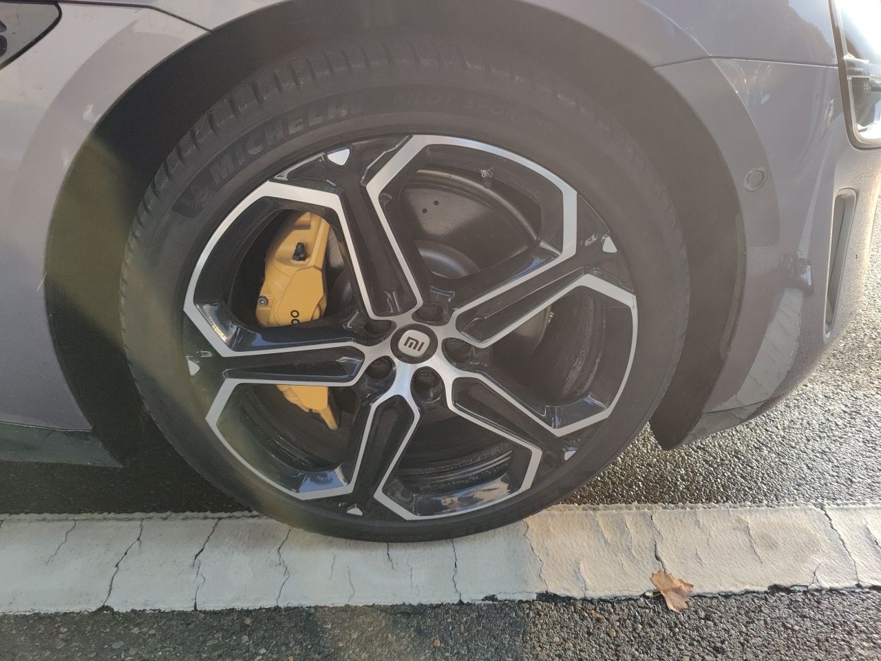 Xiaomi Auto SU7 2024 Four-Wheel-Drive Max Founder's Edition — снимка 8