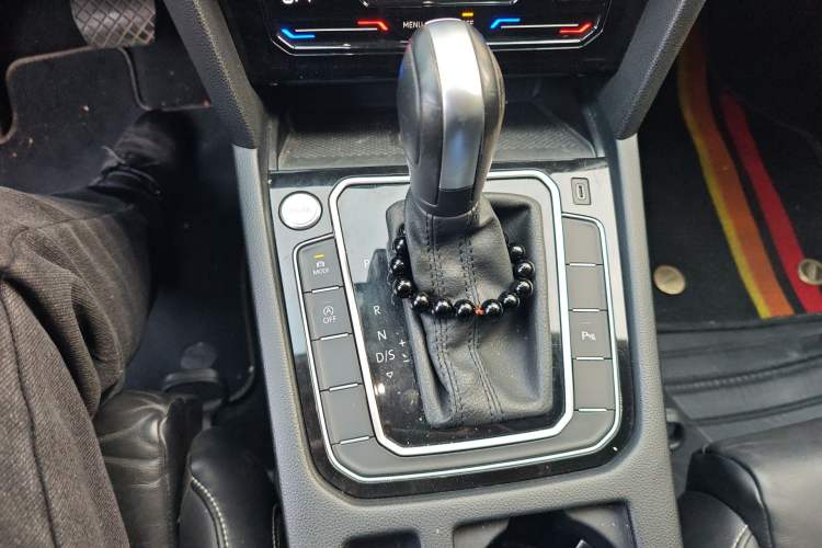 Used Volkswagen Variant 2021 2.0T Comfort Edition Gear Lever