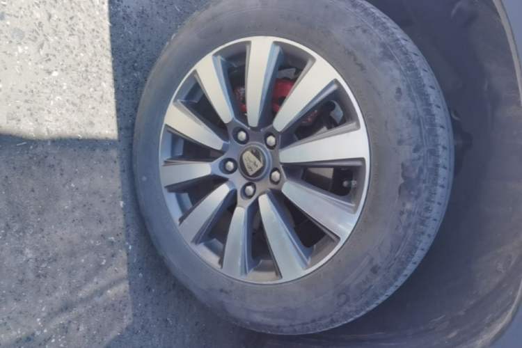 Used Roewe RX8 2019 30T Smart Connectivity Two-Wheel Drive Supreme Flagship Edition
