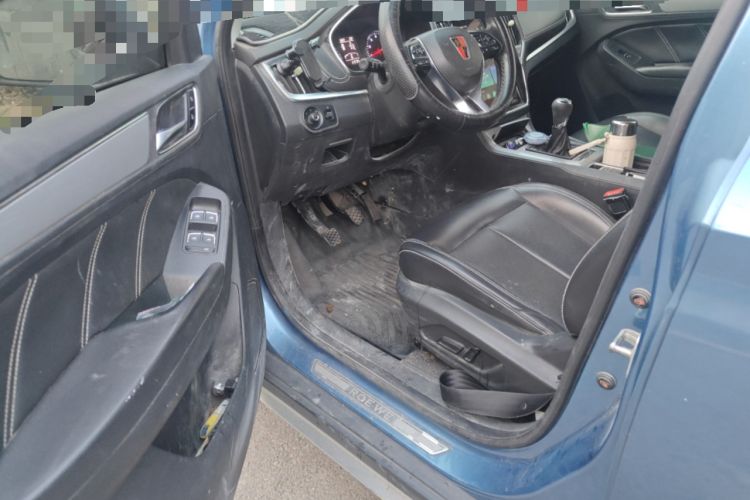 Used Roewe RX5 2016 20T Two-Wheel Drive Manual Transmission Internet Smart Edition
