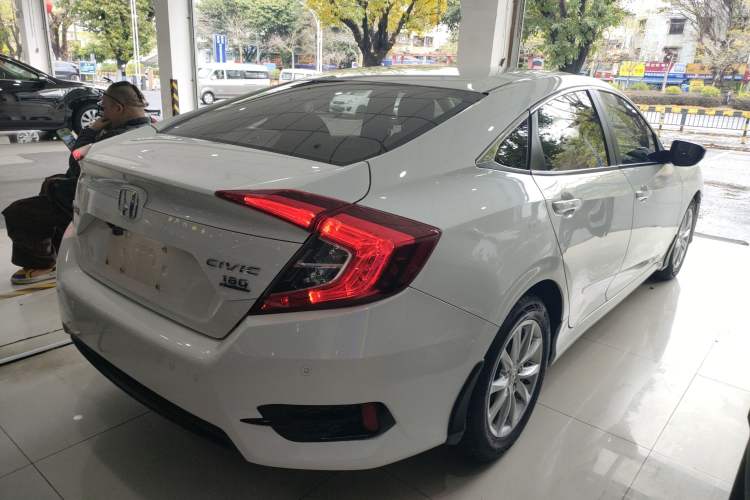 Used Honda Civic 2016 180TURBO CVT Comfort Version